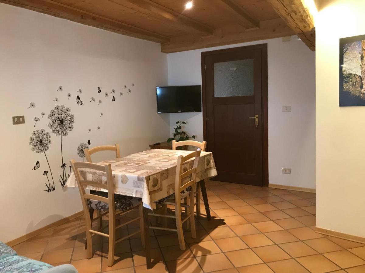 Ferienwohnung Casa Streberi Castelfondo Exterior foto